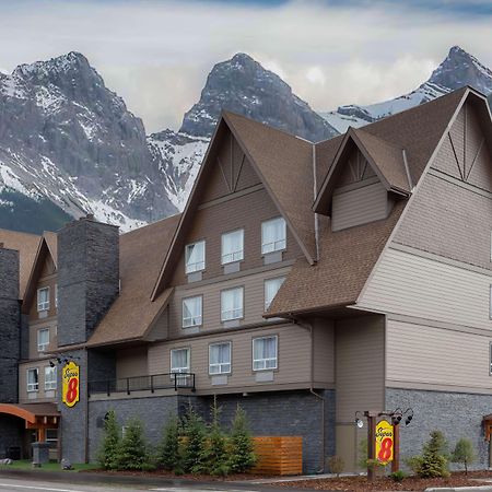 Super 8 By Wyndham Canmore Exterior foto