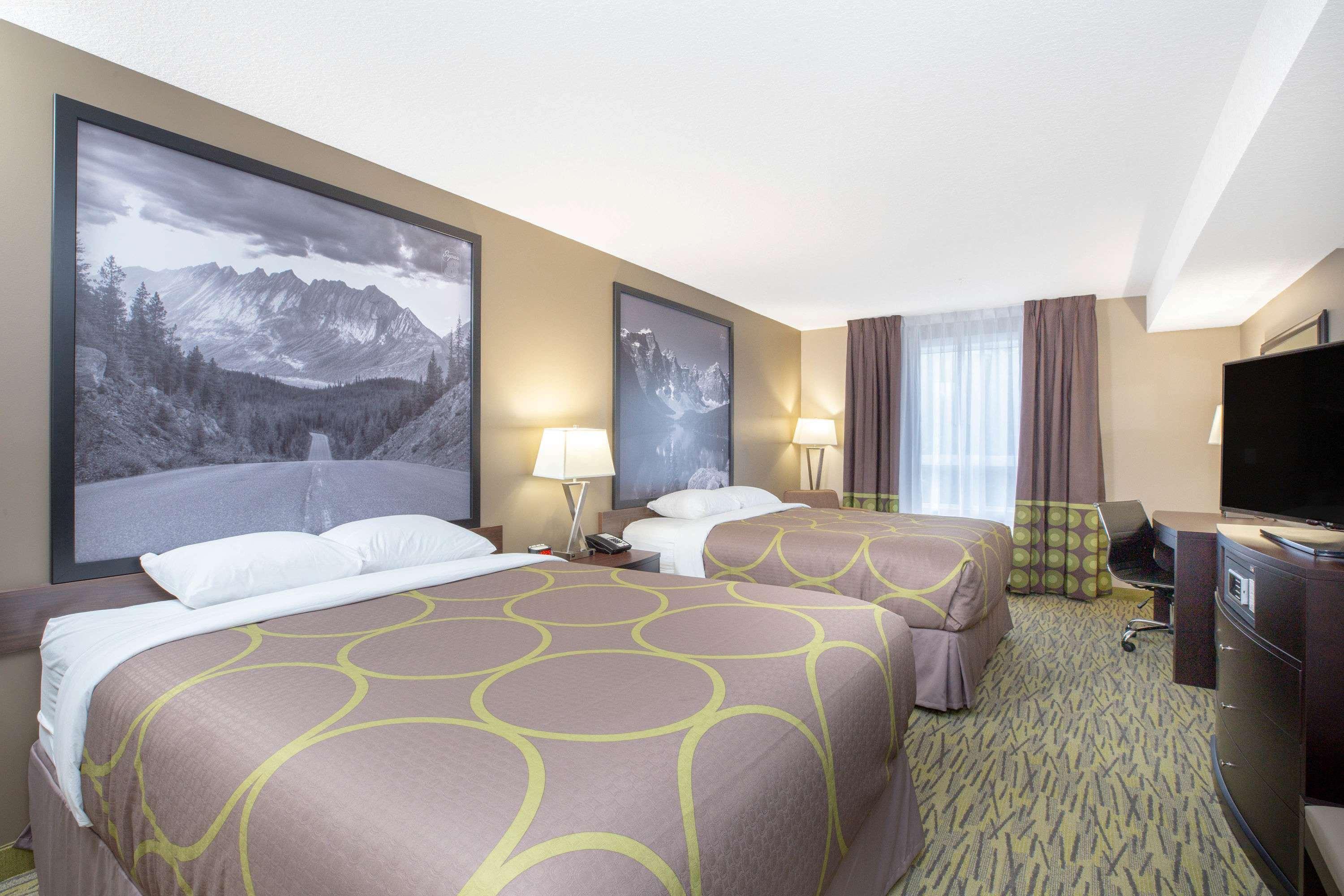 Super 8 By Wyndham Canmore Exterior foto