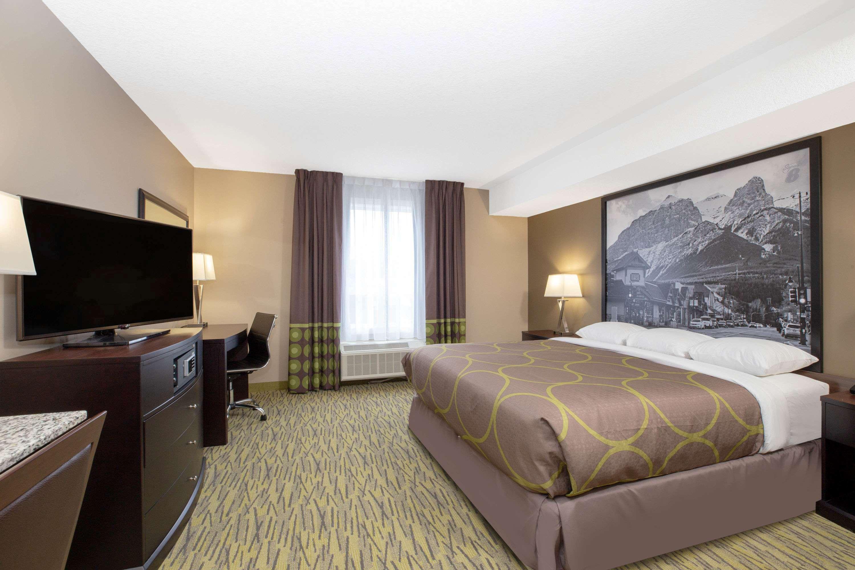 Super 8 By Wyndham Canmore Exterior foto