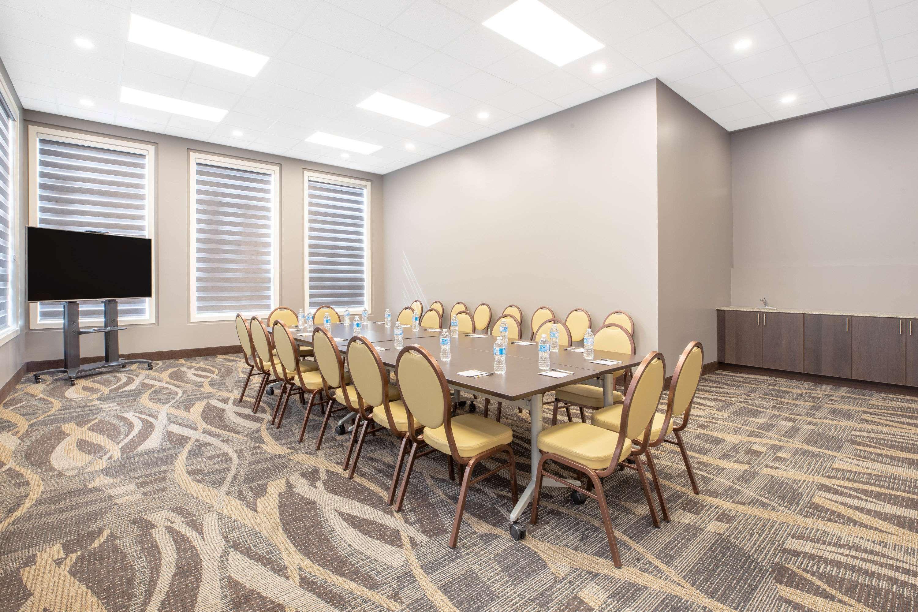 Super 8 By Wyndham Canmore Exterior foto