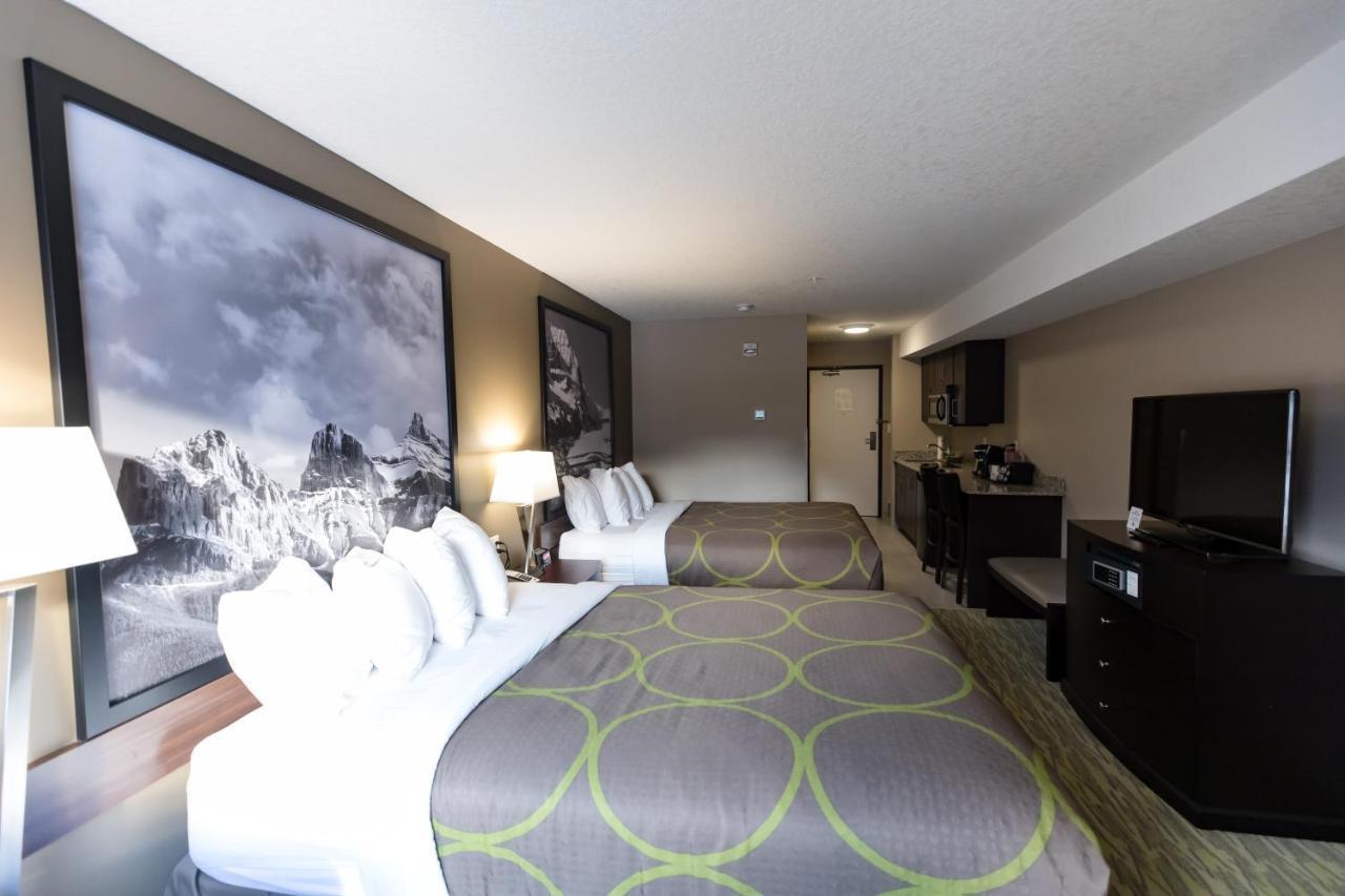 Super 8 By Wyndham Canmore Exterior foto