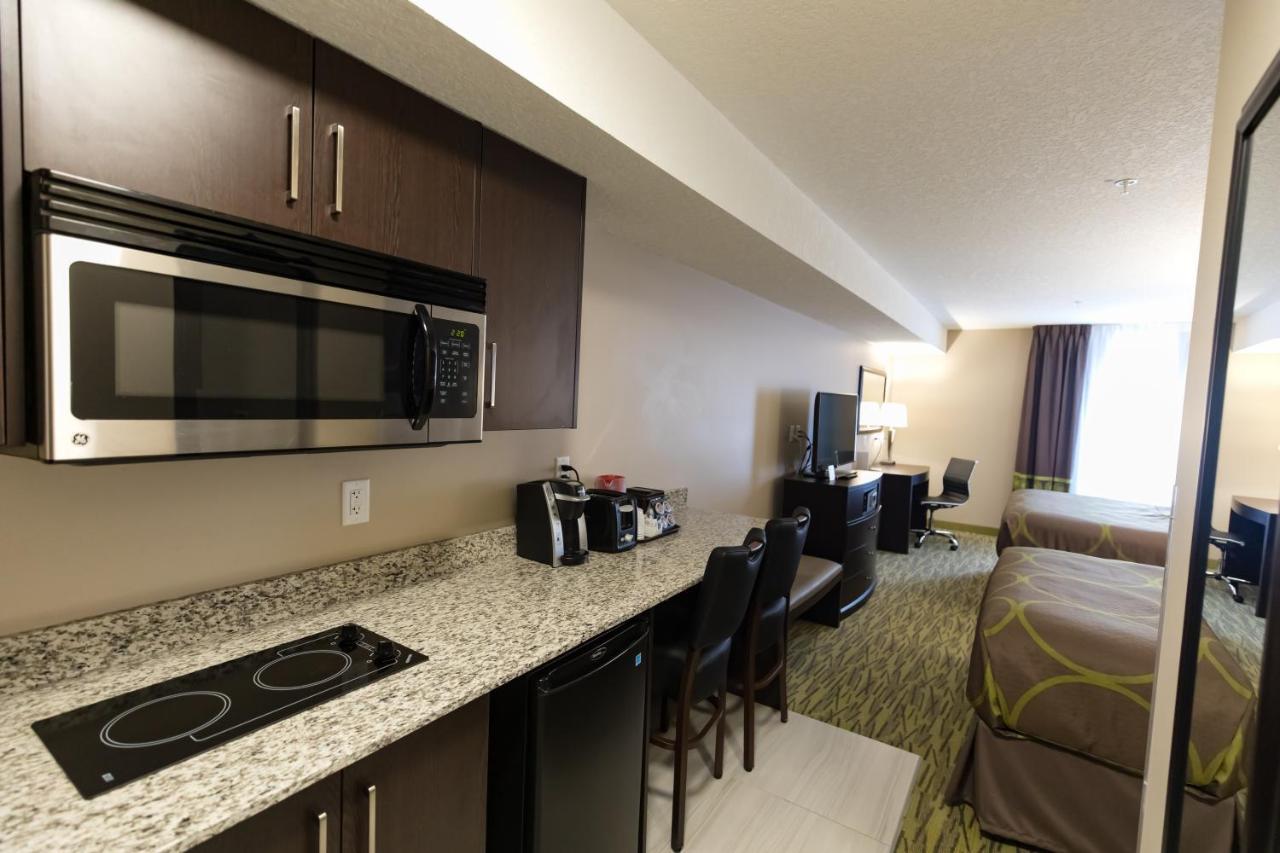 Super 8 By Wyndham Canmore Exterior foto